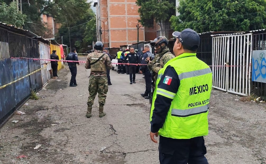 Los dos hombres fueron encontrados maniatados dentro de la cajuela de un vehículo en Ecatepec. Foto especial