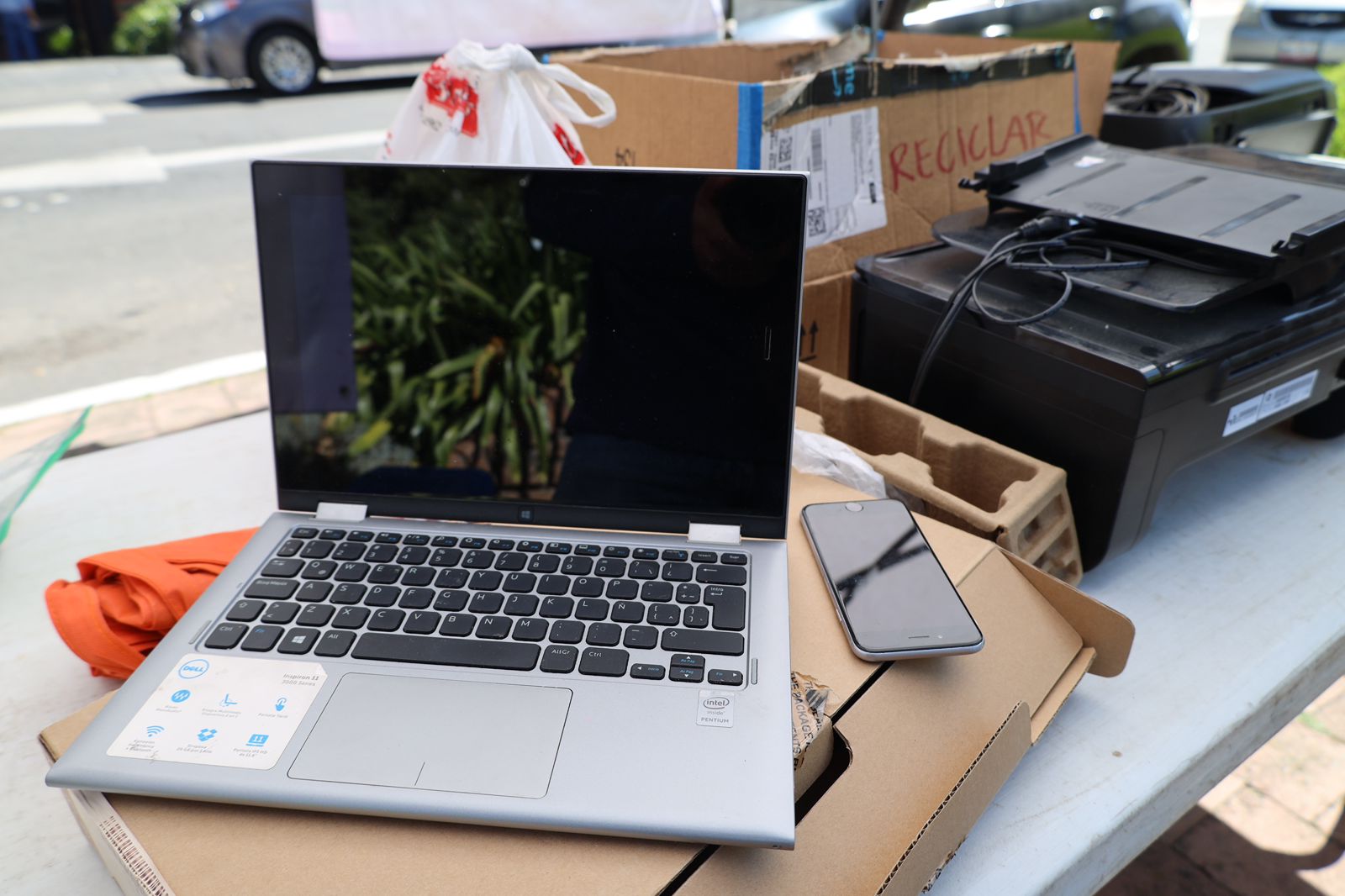 A través de 10 jornadas de acopio, el gobierno municipal de Huixquilucan logró recolectar más de 8 toneladas de basura electrónica, demostrando su compromiso con el cuidado del medio ambiente. Foto Especial