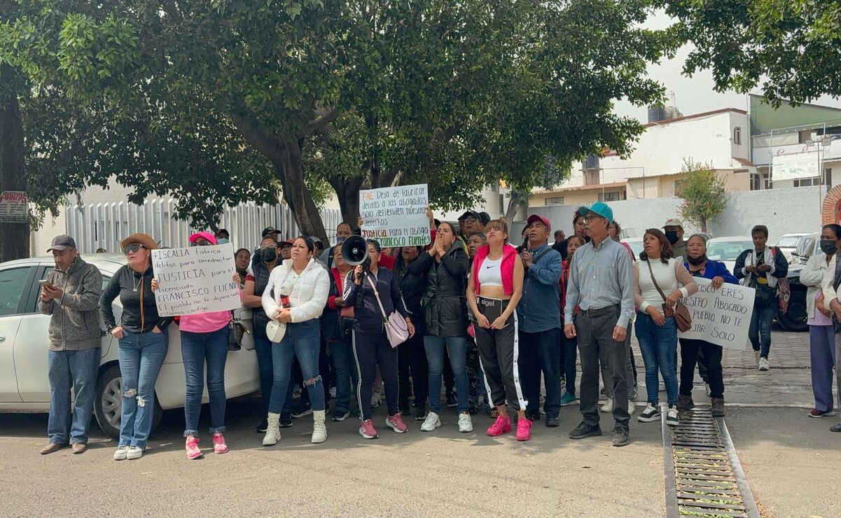 Vecinos de Tultitlán protestan por denuncias contra su abogado en Cuautitlán