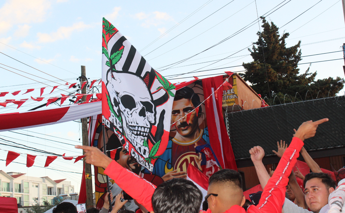 La afición vibra con cada jugada de su equipo. Foto: Karen Aldama