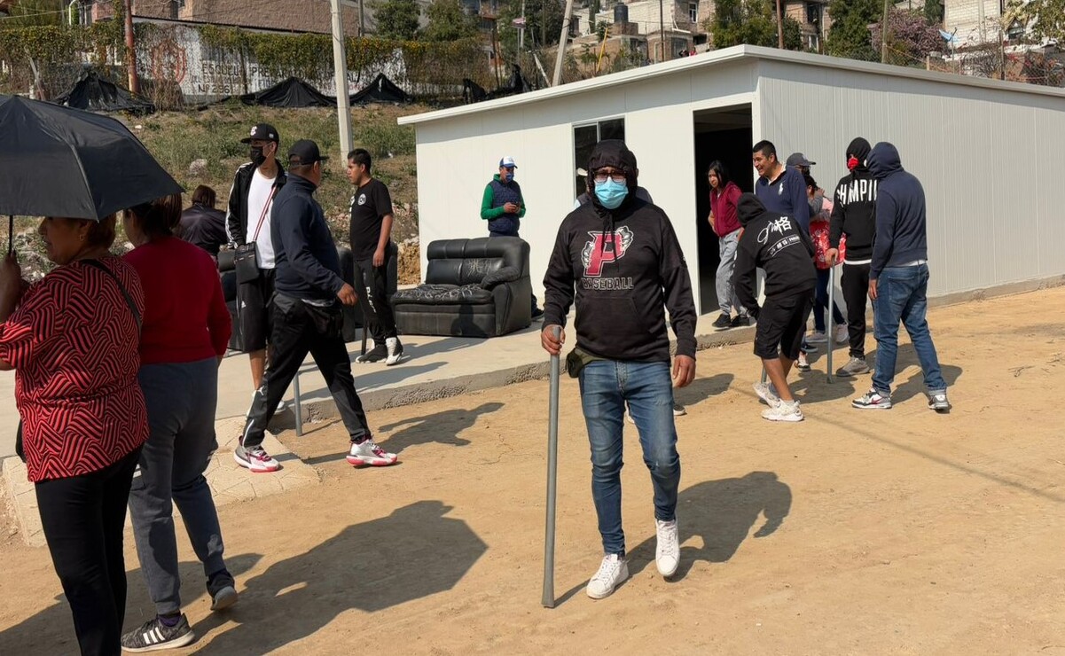 Sacaron una patrulla de seguridad pública que resguardaba el predio y encendieron una fogata. Foto: Arturo Contreras