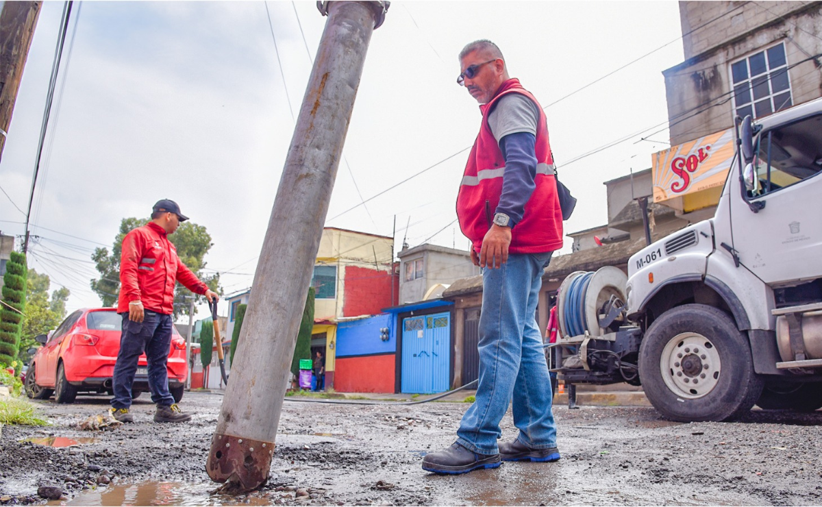 Gracias a la rápida acción de la CAEM y el Grupo Tláloc, se desazolvaron casas y drenajes en San Blas en menos de 24 horas tras la fuerte lluvia. Foto: Especial