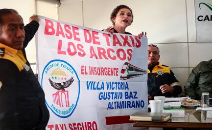 Retiran lonas de taxis sin autorización en terminal del Tren Interurbano en Zinacantepec