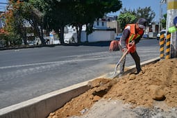 ¡Adiós a los baches! Rehabilitan más de 27 km en Avenida Central y Periférico Oriente