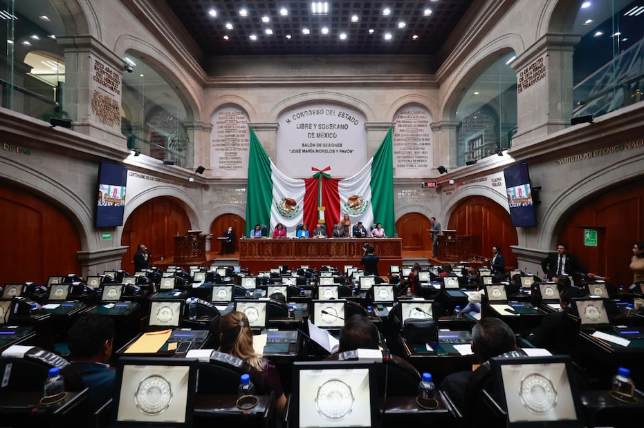 La Contraloría vigila que los alcaldes sesionen al menos una vez por semana y que los nombramientos cumplan estrictamente con la Ley Orgánica. Foto Alejandro Vargas / El Universal