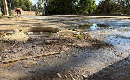 Fuga de agua afecta a vecinos de Lago de Guadalupe en Cuautitlán Izcalli