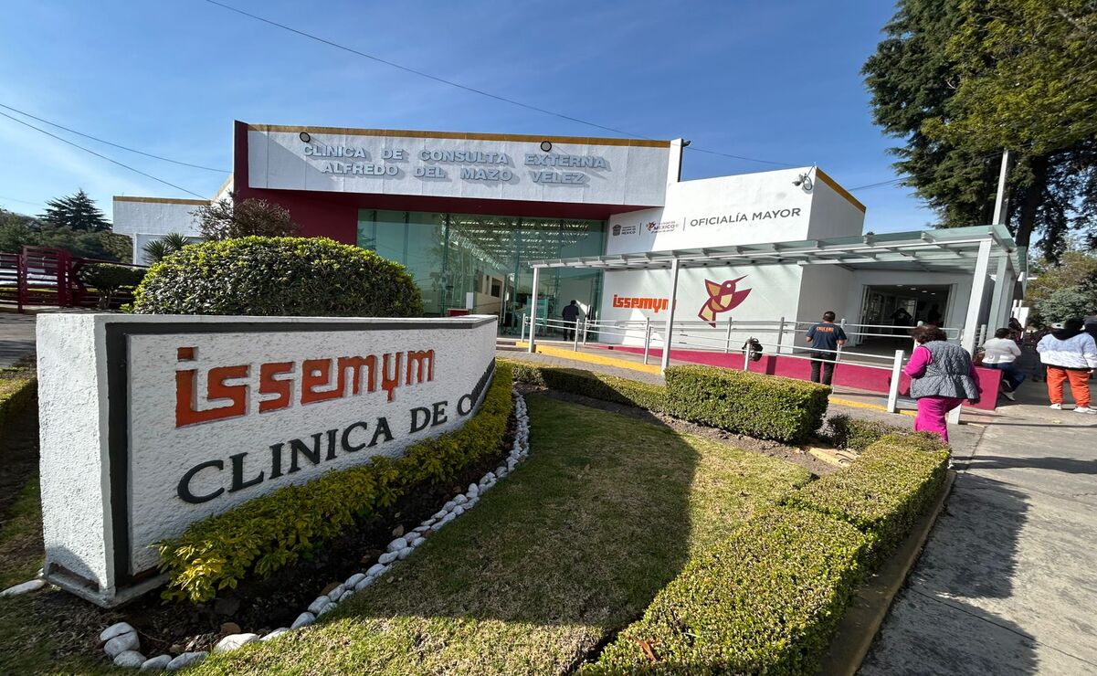 Clínica del ISSEMyM "Alfredo del Mazo Vélez", ubicada en Avenida Morelos en Toluca. Foto: Jorge Alvarado / EL UNIVERSAL Edomex