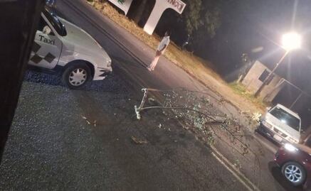 Taxistas bloquean accesos a Tenancingo por detención de compañero