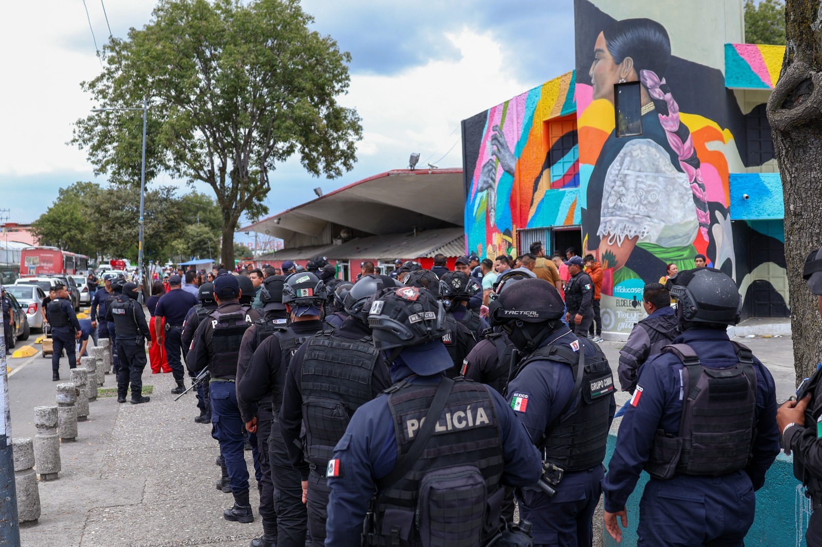Se instalarán dispositivos de control vehicular en avenidas cercanas a la explanada / Foto Especial