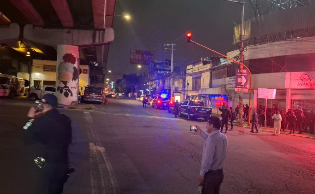 Bloqueo en Tlalnepantla paraliza la Gustavo Baz por falta de agua