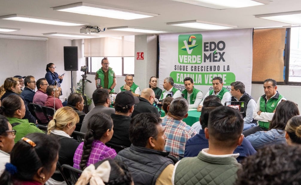 El evento contó con la presencia de liderazgos estatales, diputados y compañeros de trayectoria que respaldaron la incorporación del nuevo integrante. Foto Especial