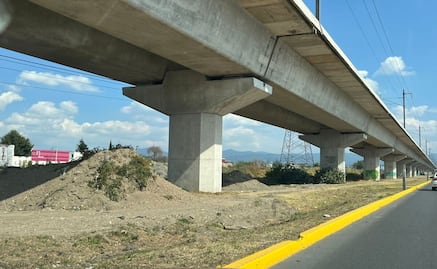 Falta de mantenimiento en camellón Las Torres afecta la imagen del Valle de Toluca