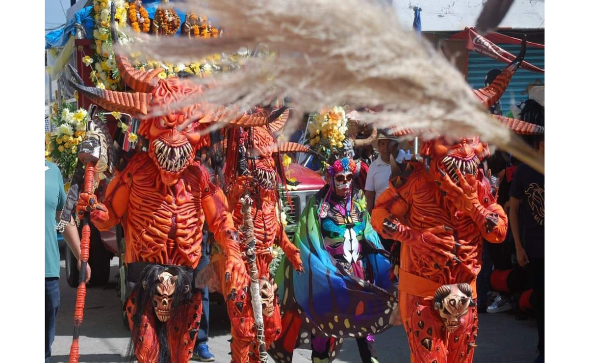 En la localidad de San Francisco Tlalcilalcalpan, en el municipio de Almoloya de Juárez se realiza el carnaval más grande de la zona. Foto: @festivalesyconciertostoluca / FB