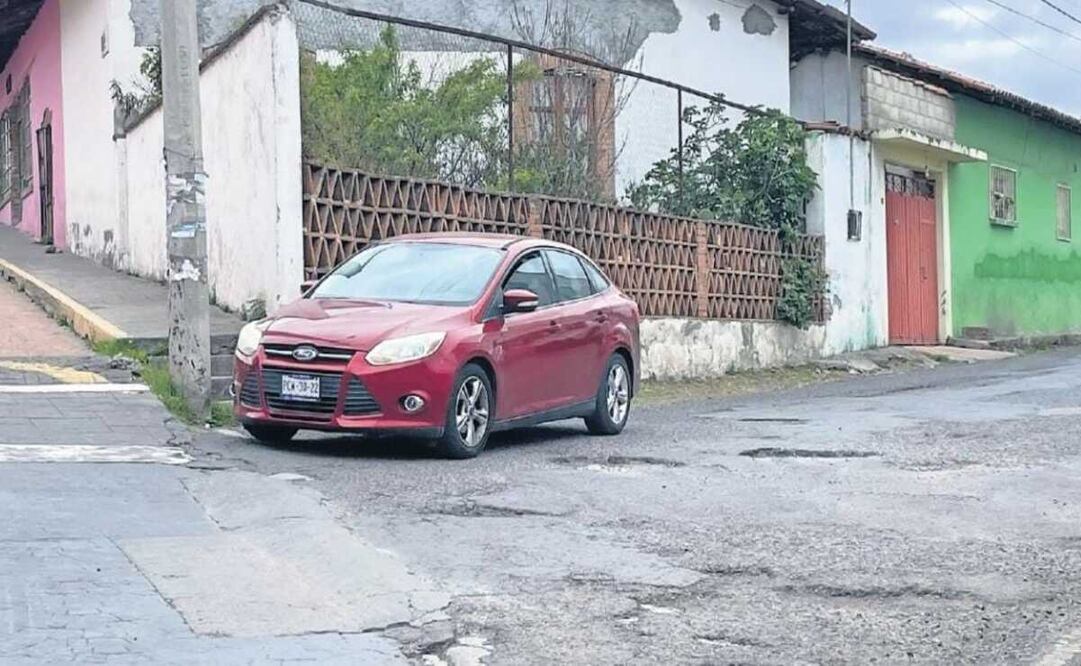 Las condiciones de las calles en al menos seis colonias de Atlacomulco se encuentran en un estado crítico. Foto: Michelle Sánchez