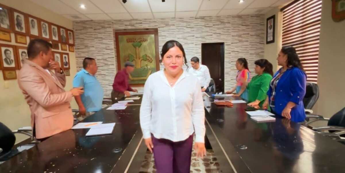 Tres servidores públicos del Ayuntamiento de Capulhuac fueron removidos de su cargo / Foto Especial