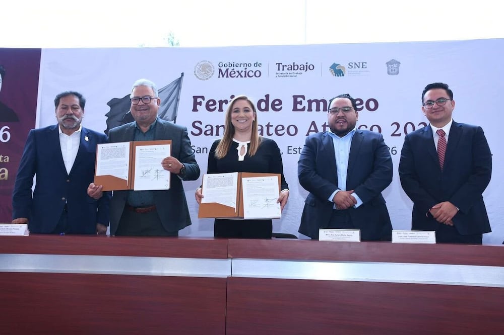 Tanto la presidenta como el secretario agradecieron la confianza de las empresas participantes por apostar por el talento mexiquense. Foto: especial