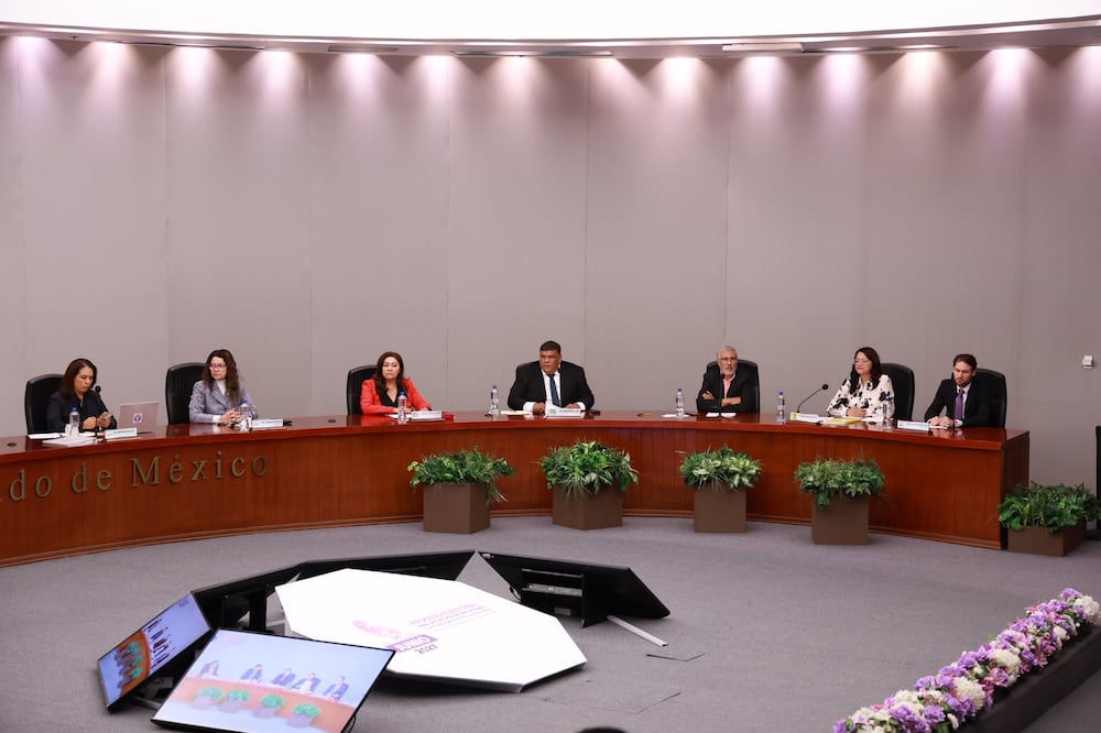 El IEEM dio inicio formal al Proceso Electoral 2026-2027, en el que se renovarán mil 291 cargos de elección popular en el Estado de México. Foto Alejandro Vargas / El Universal