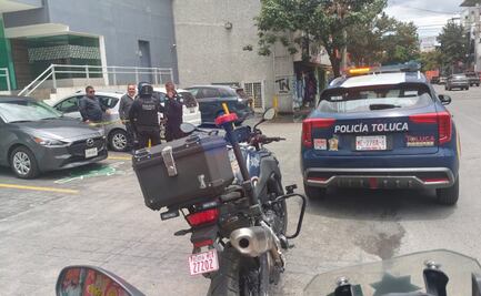 Investigan presunto autorobo tras contradicciones de los trabajadores que transportaban dinero en Toluca