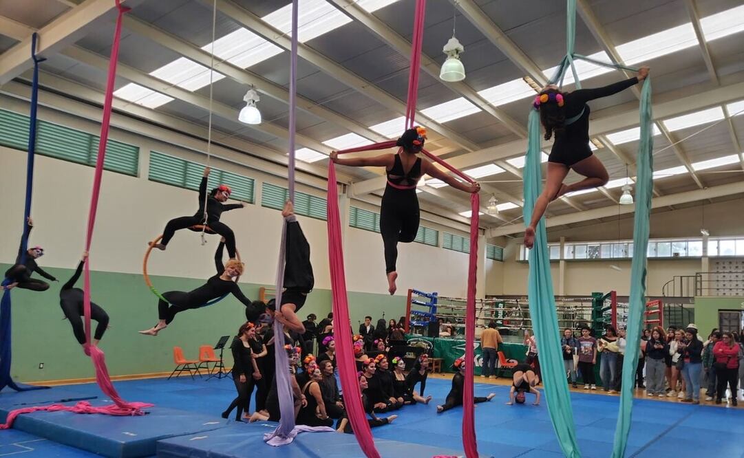 La presentación contó con una combinación de acrobacias y música en vivo, envolviendo al público en una grandiosa puesta en escena. Foto: Especial