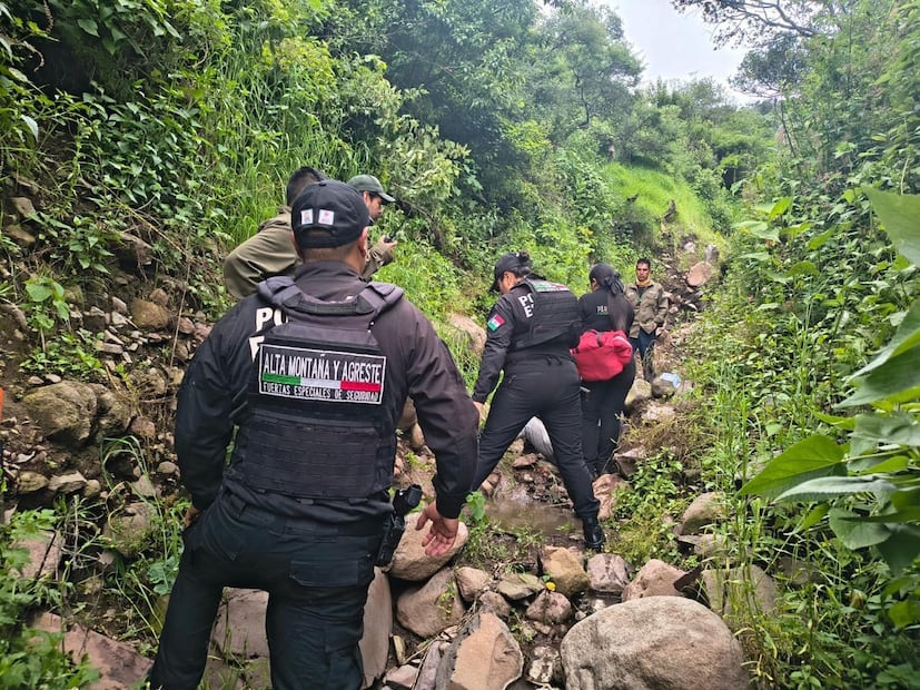 El hombre y su acompañante fueron trasladados a una clínica ubicada en el municipio de Ecatepec para recibir atención médica. Foto: especial