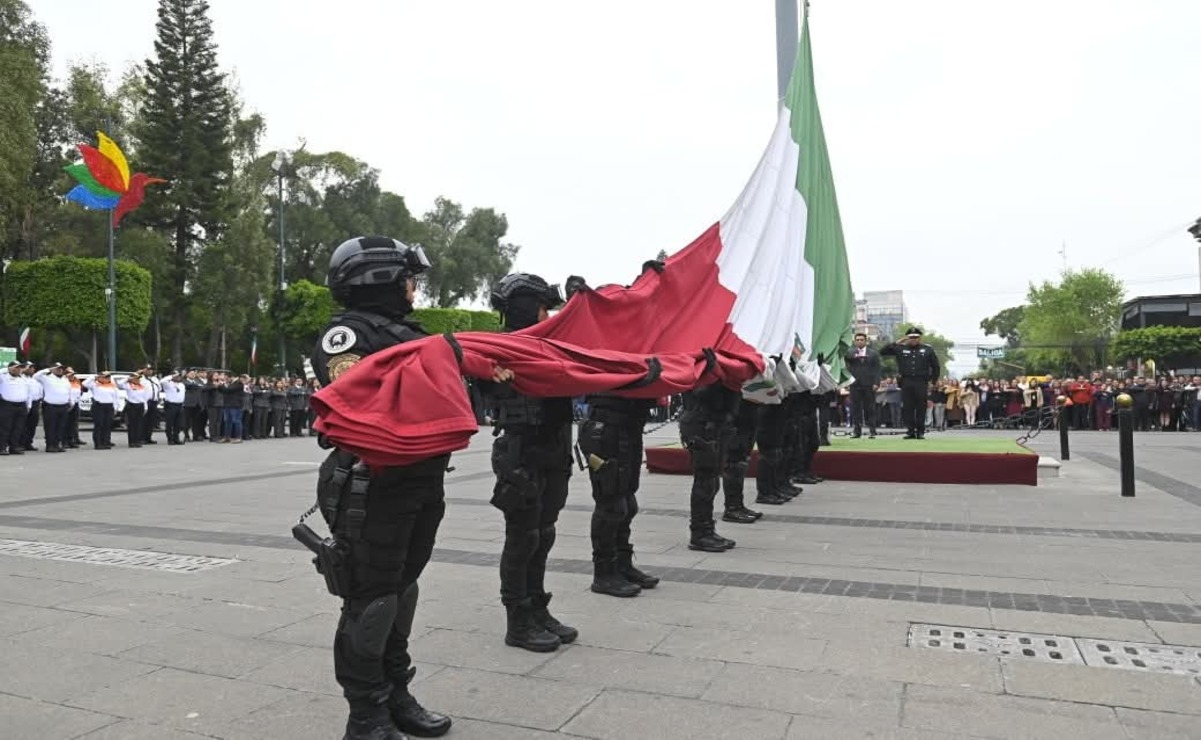 Como parte de la jornada de homenaje, la bandera permanecerá izada a media asta durante todo el día de este 2 de octubre en ambos municipios / Foto Especial
