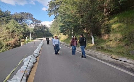 Cierran carretera Temoaya-Centro Ceremonial Otomí por deslizamiento de tierra