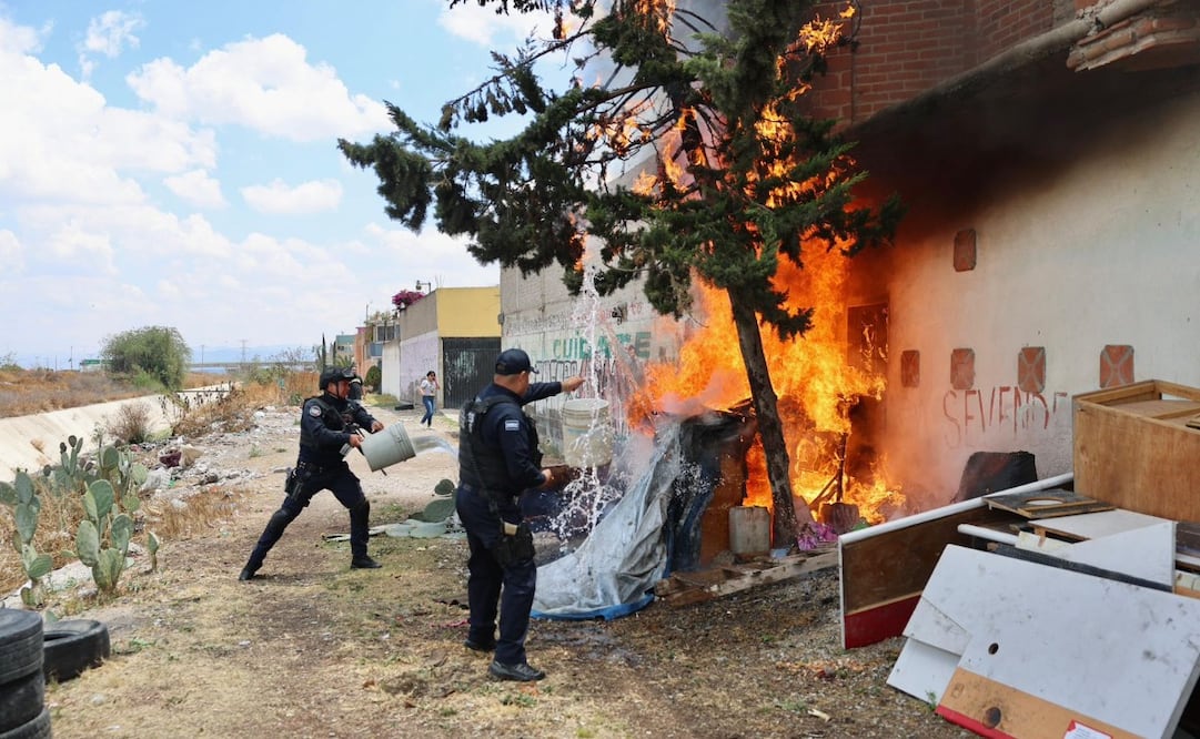Los cuerpos de emergencia controlaron el fuego sin que se registraran víctimas mortales. Foto. Especial