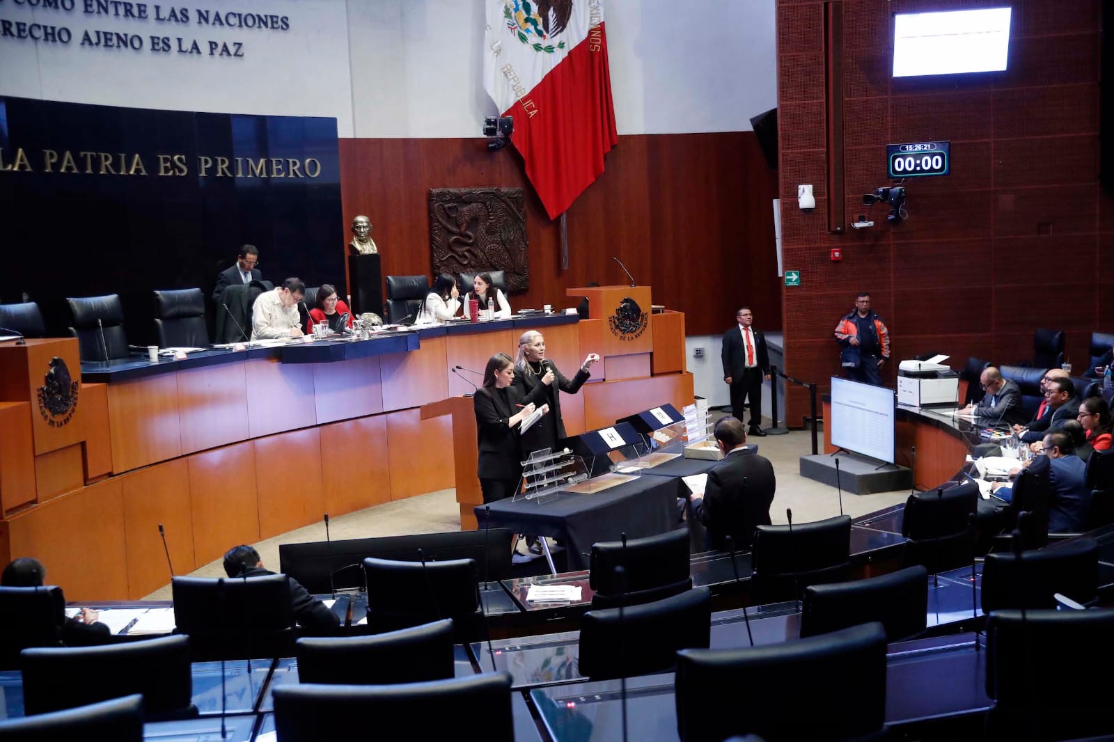 El Senado de la República llevó a cabo un proceso de selección aleatorio para elegir a los nuevos ministros de la Suprema Corte de Justicia de la Nación (SCJN). Foto Especial
