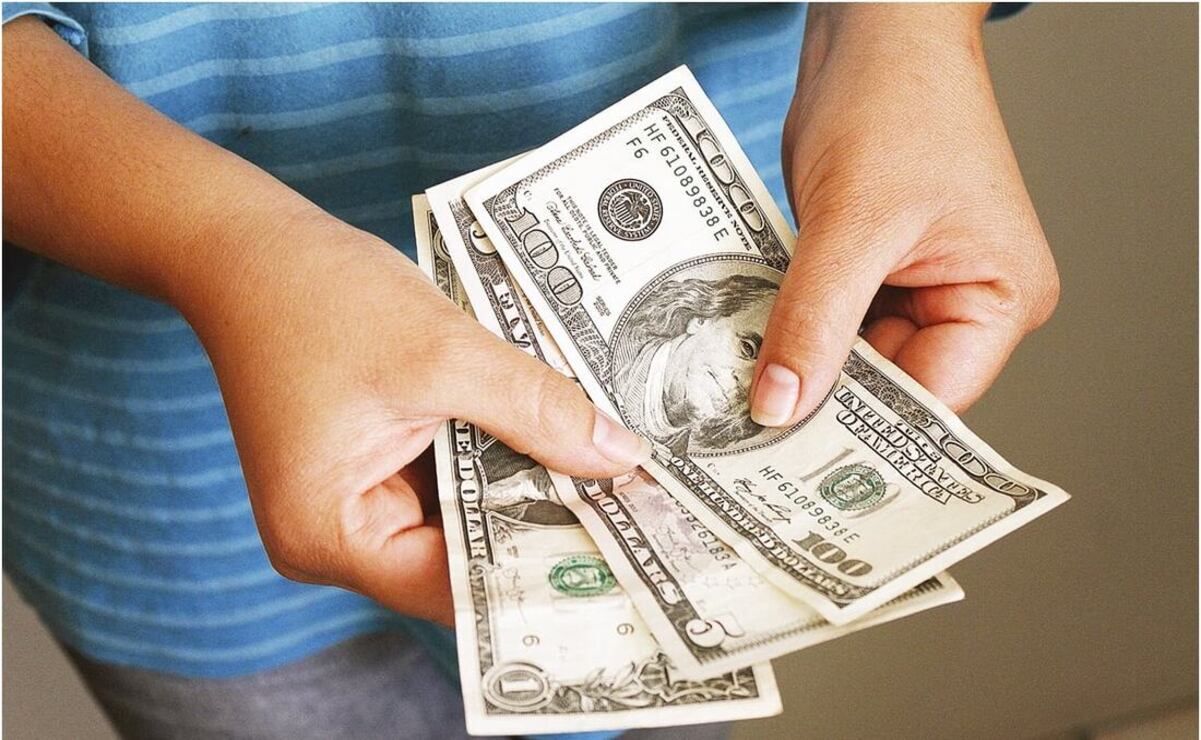 Paradoja en Edomex: Remesas llegan a municipios no expulsores de migrantes