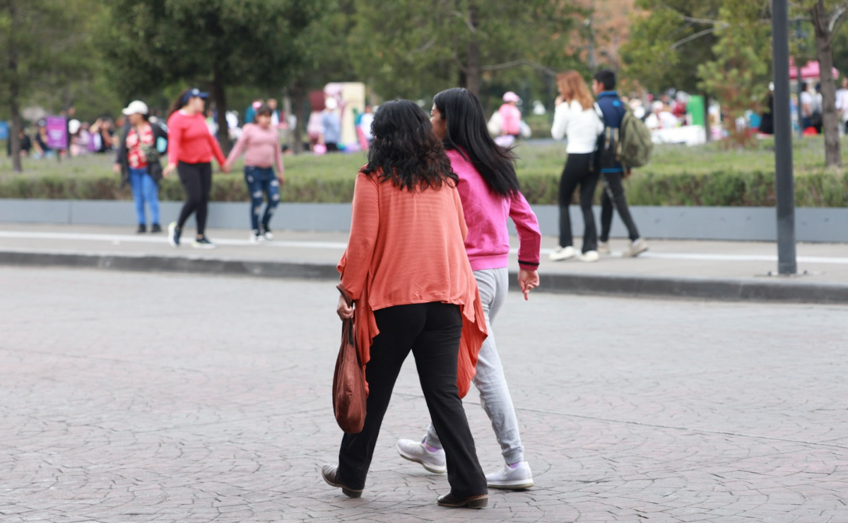 En 2024, el salario diario promedio cotizado ante el IMSS de las mujeres fue de 480 peso / Foto: Alejandro Vargas