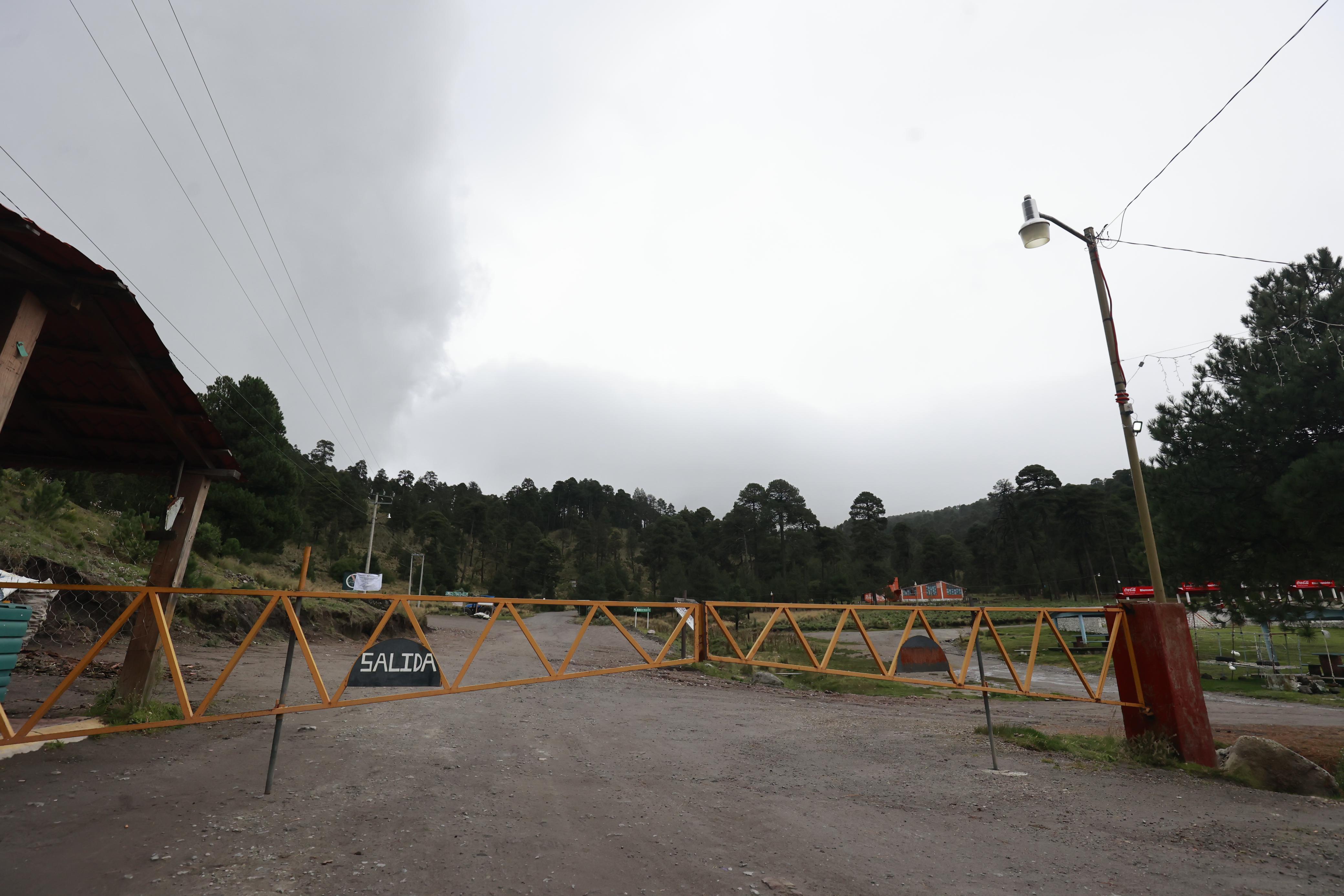 Derivado de los efectos del huracán John, el acceso al Volcán Xinantécatl quedó restringido al público en general. Foto: Alejandro Vargas