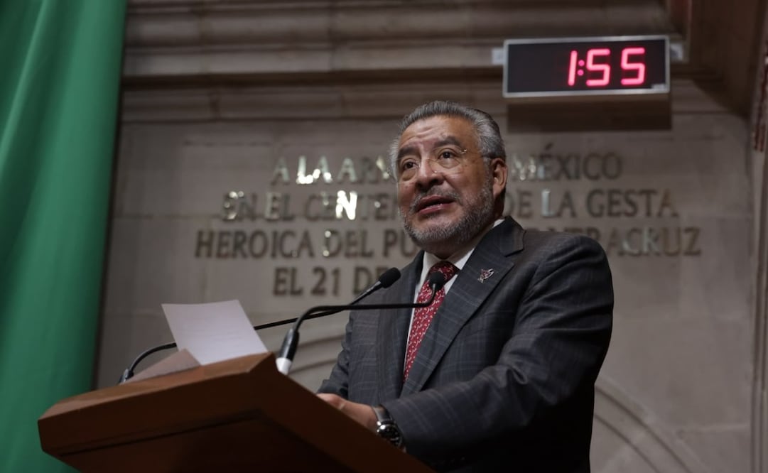 Anunció que la estrategia de seguridad se reforzará próximamente en 13 municipios del corredor AIFA-Pirámides. Foto Alejandro Vargas / El Universal