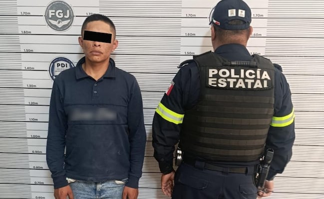 Detienen a sujeto con más de 100 dosis de aparente cocaína en Naucalpan