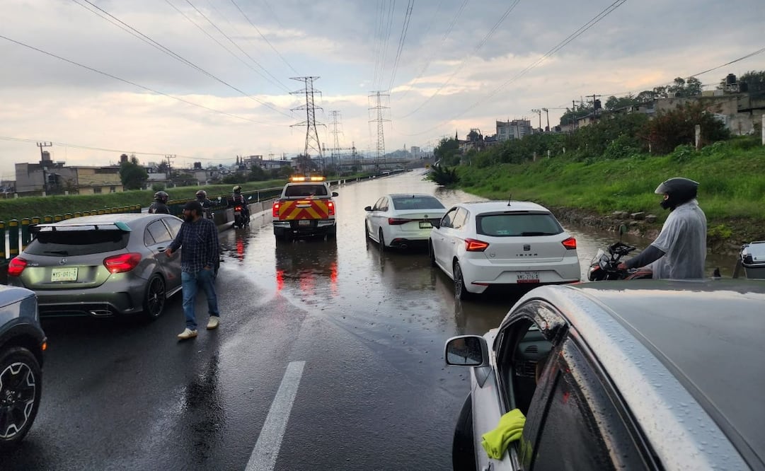 Las lluvias de principios de junio en la colonia Valle de las Flores dejaron en evidencia la necesidad de reequipar el sistema hidráulico. Foto Especial