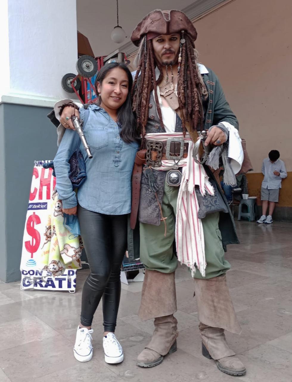 Hombre disfrazo de Jack Sparrow en Toluca, centro Foto: Daniela Hernández Torres