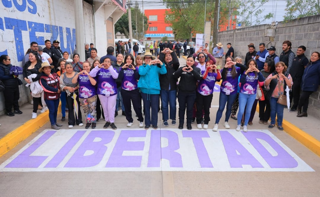 Las calles pavimentadas tienen leyendas alusivas a la igualdad de género, en conmemoración del Día Internacional de la Mujer. Foto. Especial