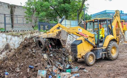 ¡Contra inundaciones! Retiran en Cuautitlán Izcalli 75 toneladas de basura en la presa del Ángulo 
