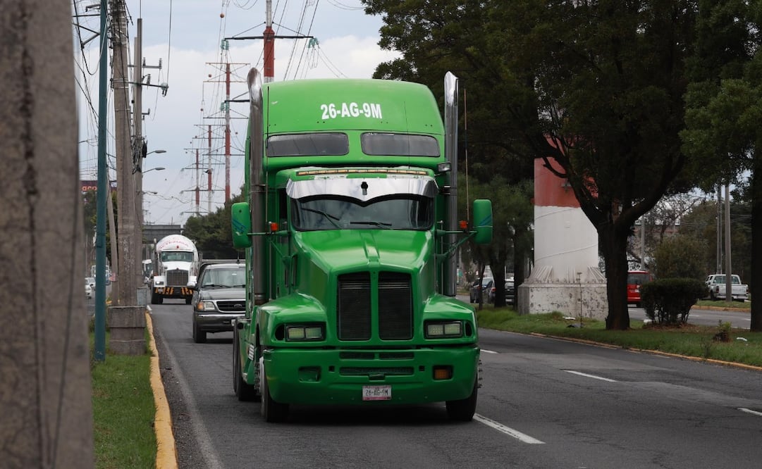 Transportistas señalaron la necesidad de agilizar la respuesta ante los asaltos carreteros. Foto Alejandro Vargas / El Universal