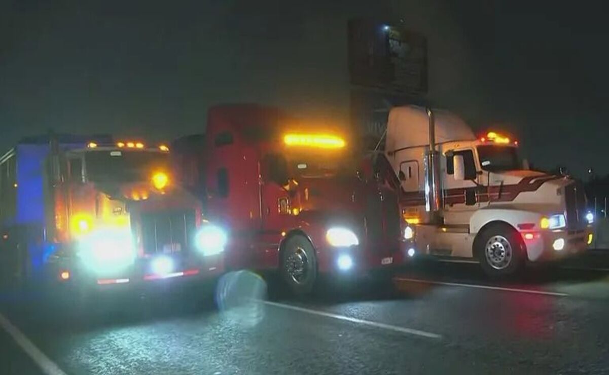 Caos vial en Ecatepec: Transportistas bloquean la México-Pachuca y la Lechería-Texcoco en demanda de mayor seguridad