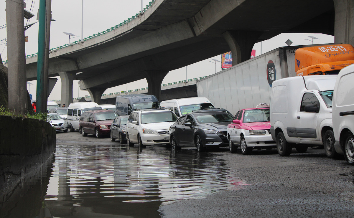 Naucalpan: Transportistas hacen llamado a las autoridades para rescatar Periférico Norte   