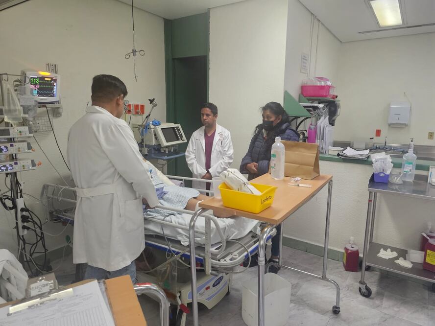 Cuatro personas, entre ellos tres menores de edad, permanecen hospitalizados tras la explosión en Chimalhuacán. Foto Especial