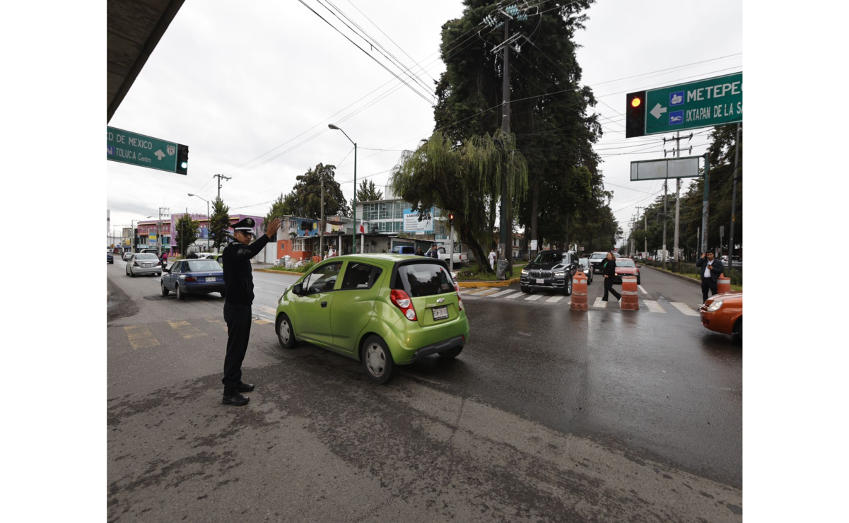 A las 7:00 de la mañana sobre Paseo Colón, en el tramo de Calzada al Pacífico hasta la avenida Solidaridad Las Torres, comenzó a operar el programa piloto. Foto: Jorge Alvarado