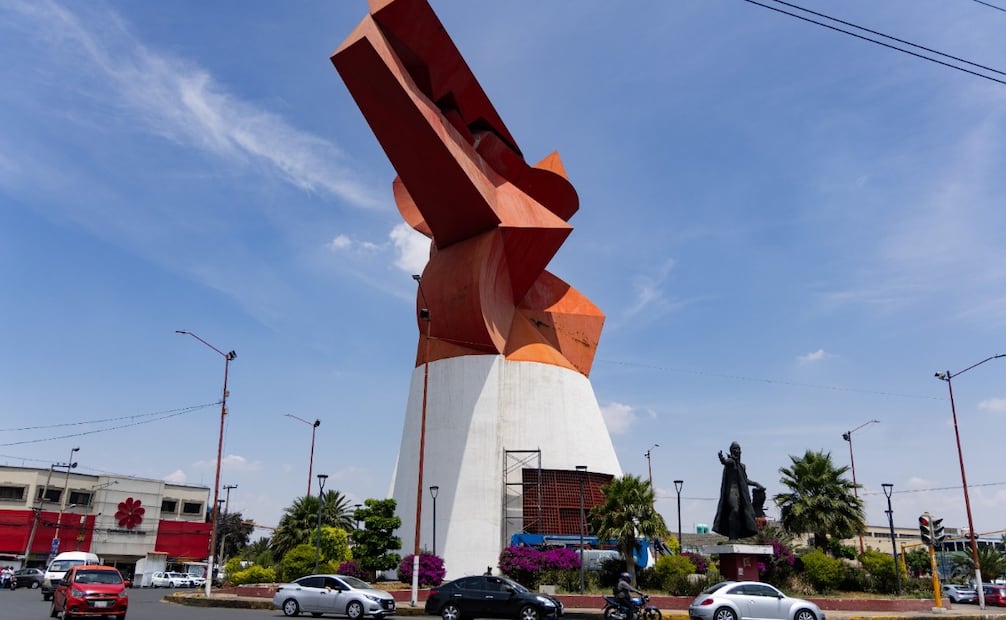 La Cabeza de Coyote, diseñada por el escultor Sebastián, recibe su primera intervención profunda desde su inauguración en 2008. Foto Hugo Salvador / El Universal