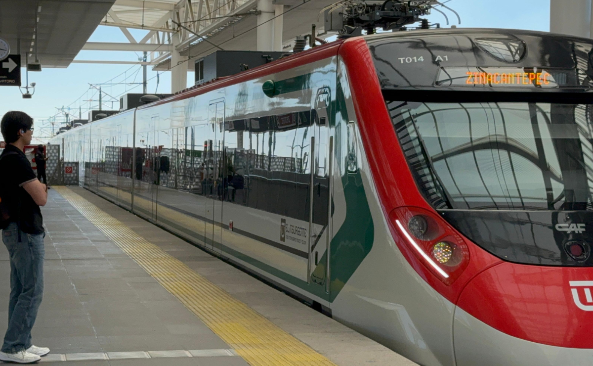 Hay ciertas reglas de equipaje y acompañamiento que deben acatar los usuarios del Tren Interurbano. Foto: Roberto Guerrero Peñuelas