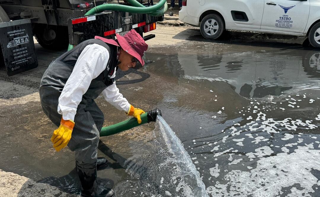 Autoridades aseguran que hay un avance entre el 85 al 90 por ciento para limpiar y recuperar las calles y viviendas en Chalco. Foto: Especial.