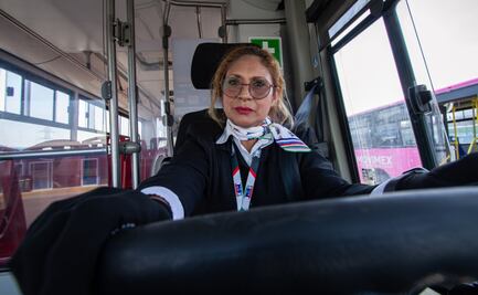 Blanca Guadalupe, la mujer que rompió la tradición familiar para conducir el Mexibús Línea 4