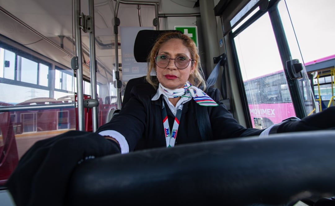 Con una impecable trayectoria sin accidentes graves, Blanca destaca por su responsabilidad al transportar cientos de vidas cada día. Foto Especial