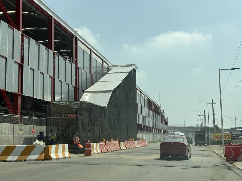 Tultepec informó que ya cuenta con el predio para construir el puente peatonal de la estación Teyahualco. Foto Arturo Contreras/ El Universal