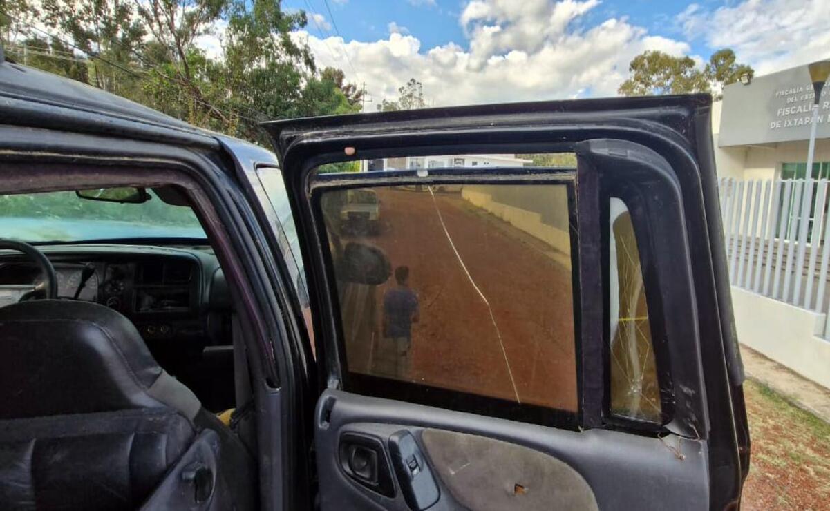 La camioneta fue llevada a la Agencia del Ministerio Público / Foto Especial