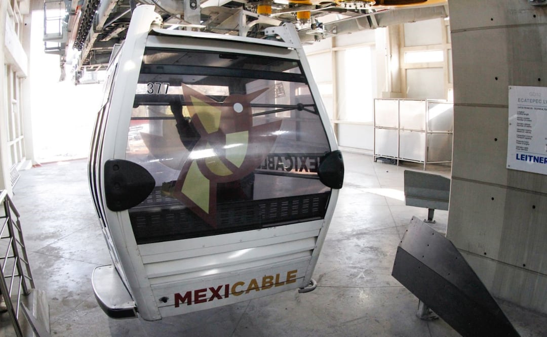 Las perforaciones para las columnas del Mexicable III han dañado viviendas en Izcalli Chamapa, Naucalpan. foto: Especial